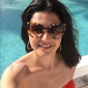 Meet your Posher, Sandra